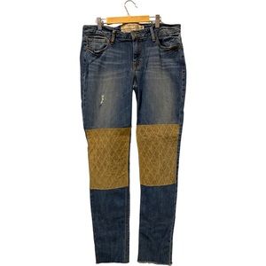 ADL Artisan De Luxe high quality denim jeans made with the finest materials.